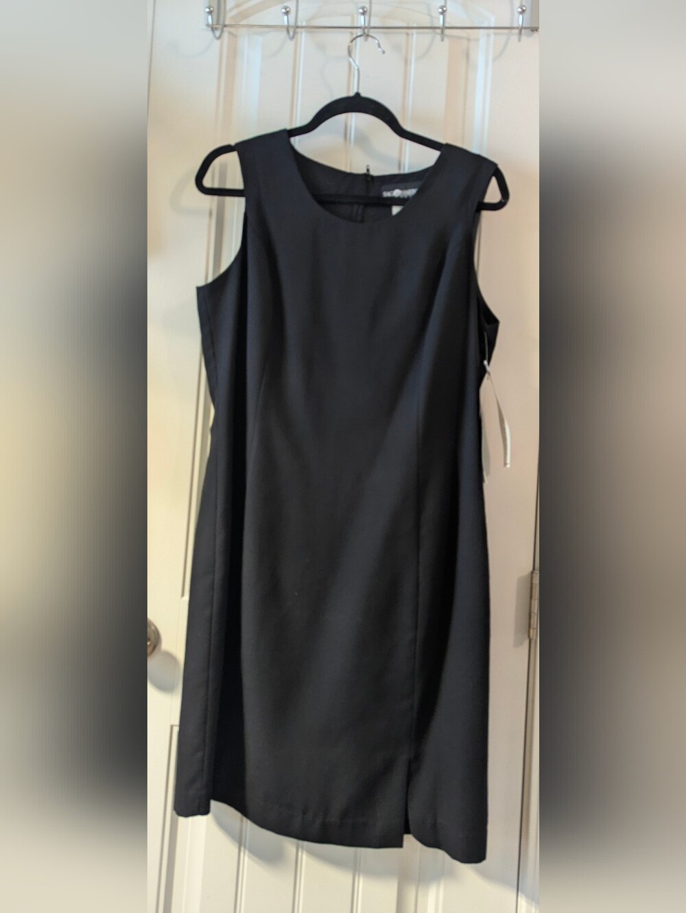 NWT Sag Harbor Petite Black Sleeveless Sheath Dress 14P Classic Career Dress